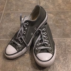 Grey Converse Low Tops with sparkly silver laces
